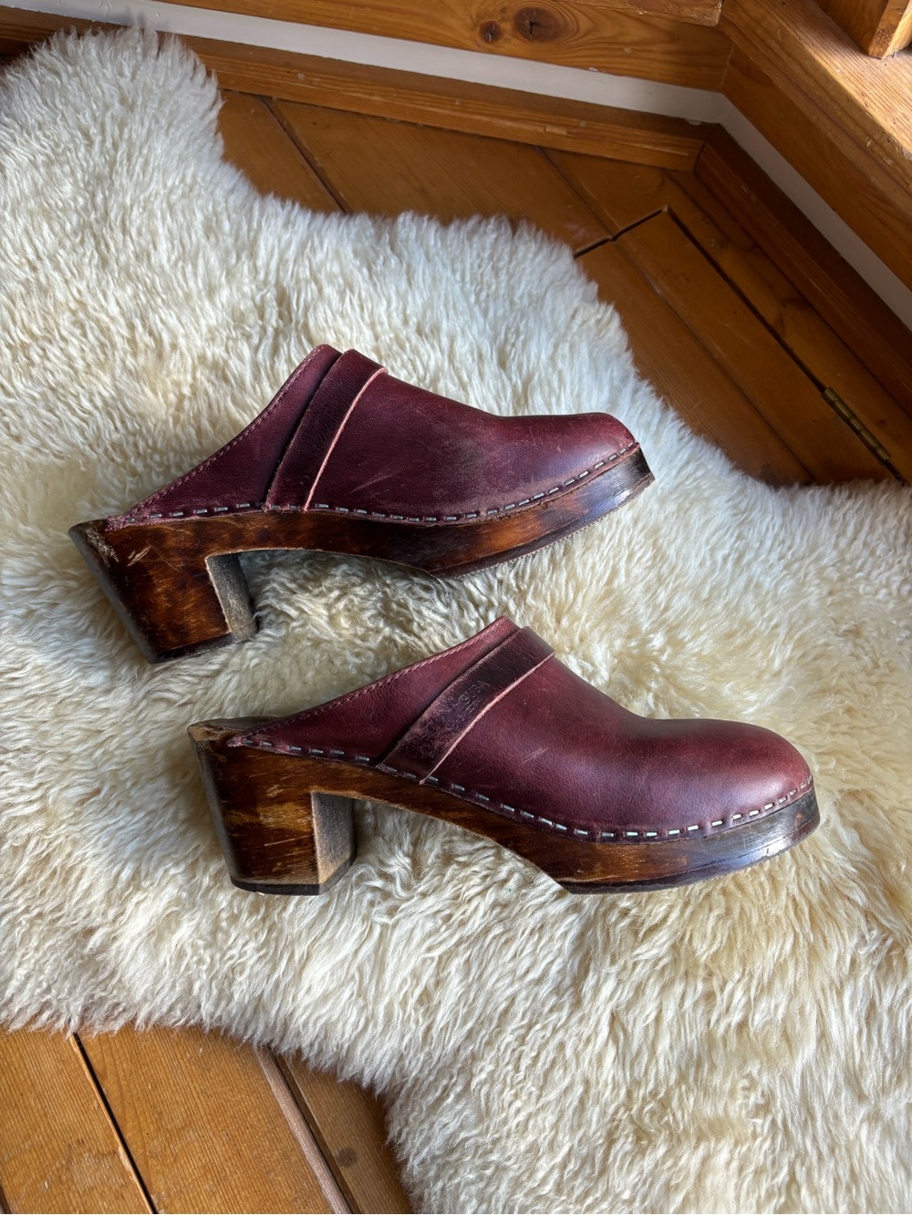 Maguba Swedish Clogs - Picture 2 of 13